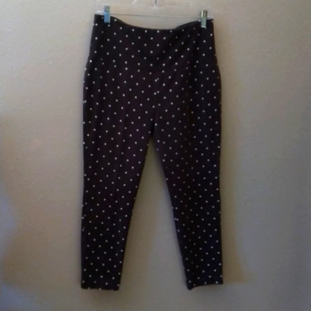 Zenergy by Chico's brown with white polkadot  leggings Sz 1 = Us L. $14